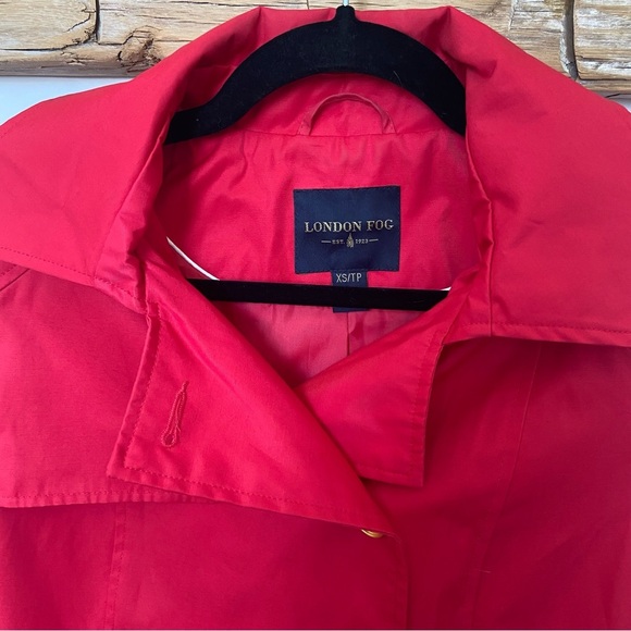 London Fog Red Short Trench Coat - Picture 3 of 16